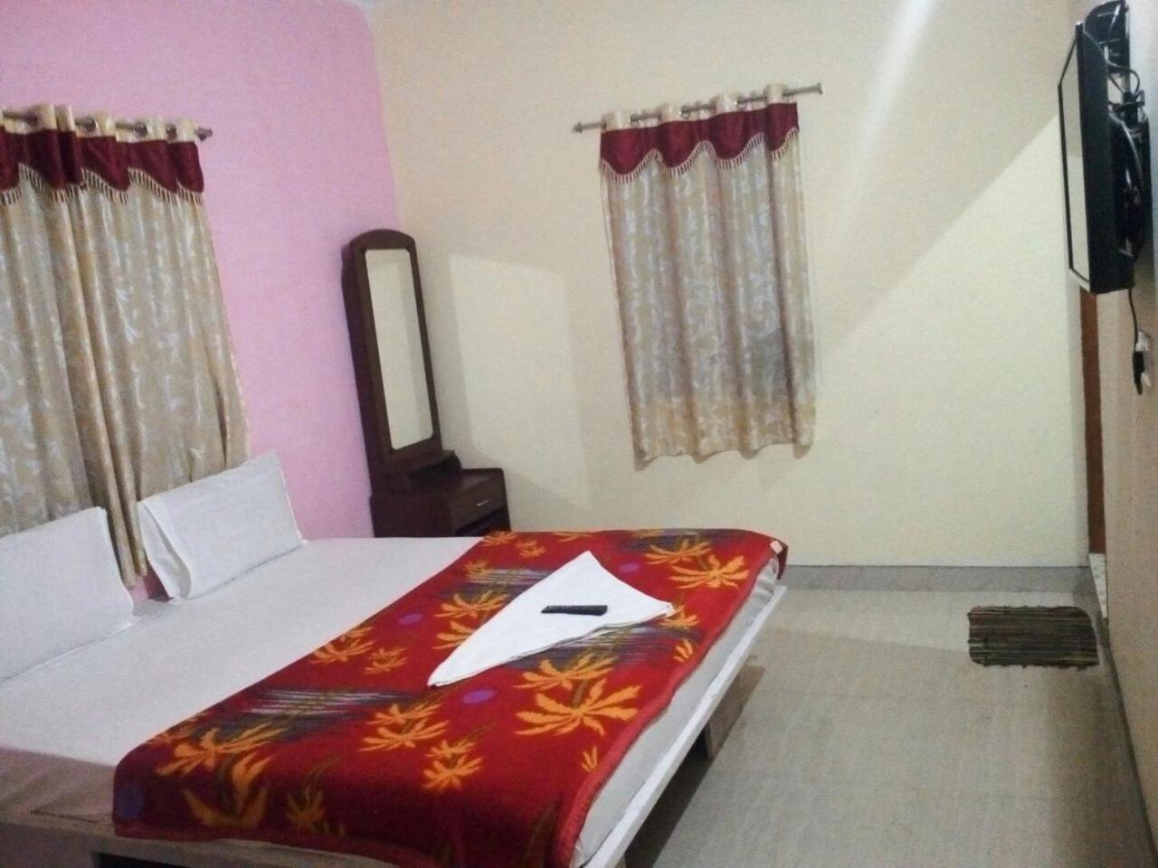 Sri Thanga Harish Cottage Yercaud Bagian luar foto
